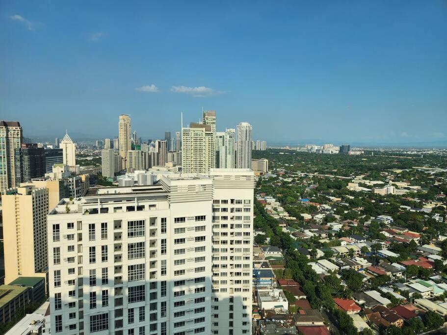 Makati Penthouse With Stunning City Skyline View 马尼拉 外观 照片