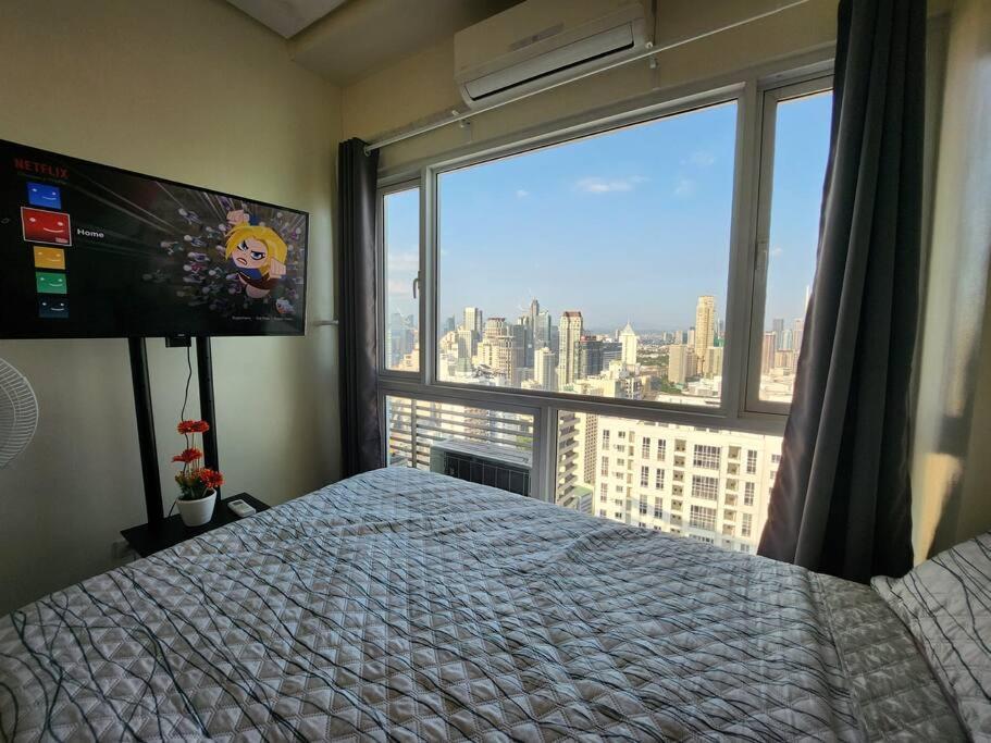 Makati Penthouse With Stunning City Skyline View 马尼拉 外观 照片