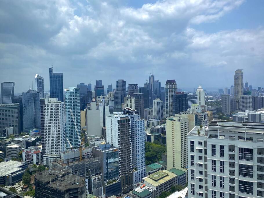 Makati Penthouse With Stunning City Skyline View 马尼拉 外观 照片